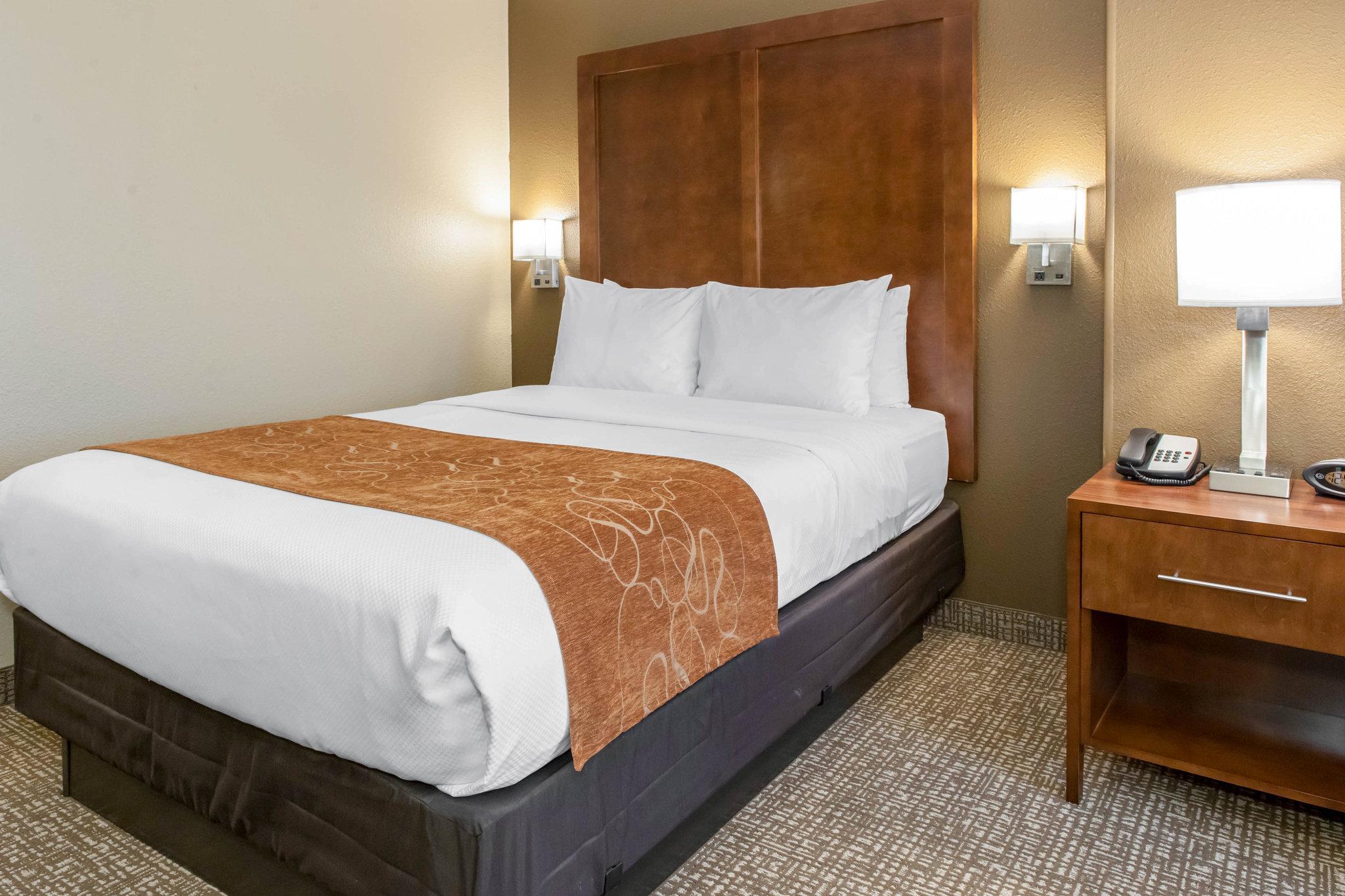 Comfort Suites Terre Haute University Area Екстер'єр фото