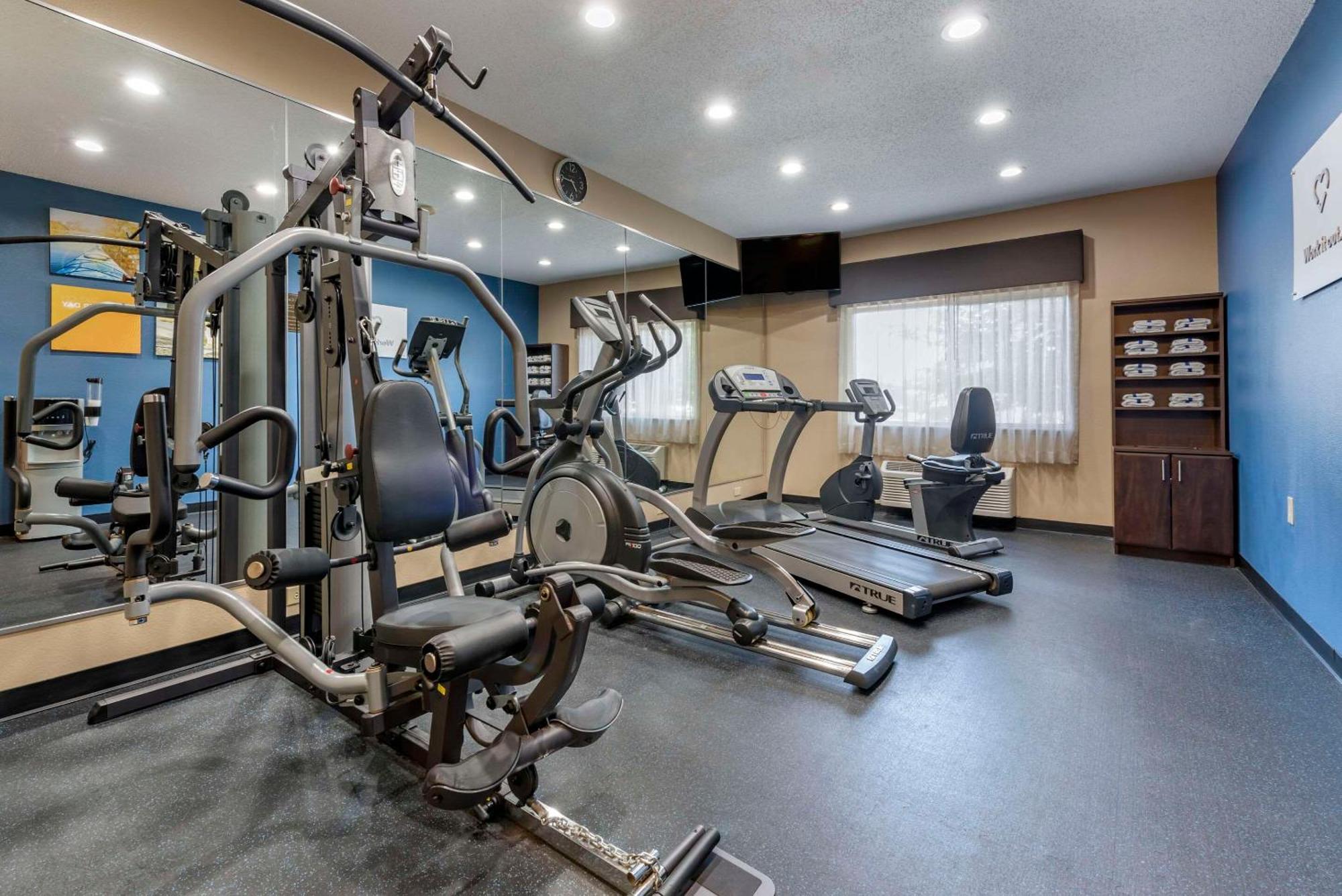 Comfort Suites Terre Haute University Area Екстер'єр фото